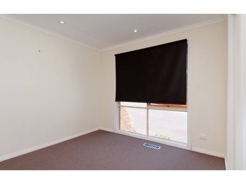 15a Sheldon Avenue, Mooroolbark VIC 3138