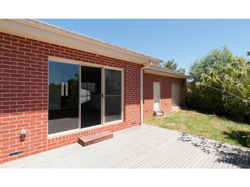 15a Sheldon Avenue, Mooroolbark VIC 3138