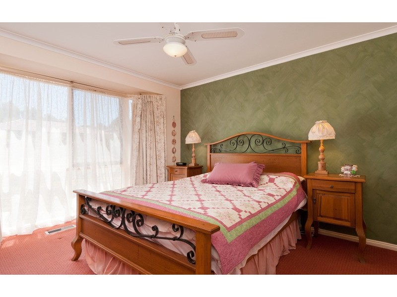 60 Landscape Drive, Mooroolbark VIC 3138