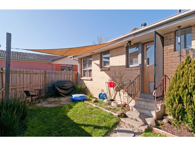 5 Lawson  Road, Mooroolbark VIC 3138