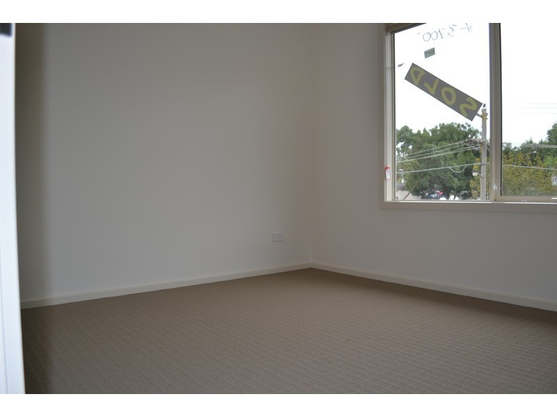 1/15-17  Manchester Road, Mooroolbark VIC 3138