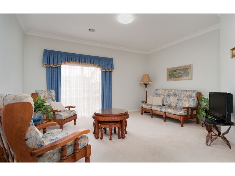 2/64 Cardigan Road, Mooroolbark VIC 3138