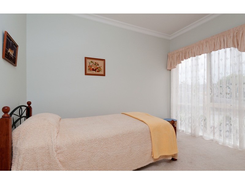 2/64 Cardigan Road, Mooroolbark VIC 3138