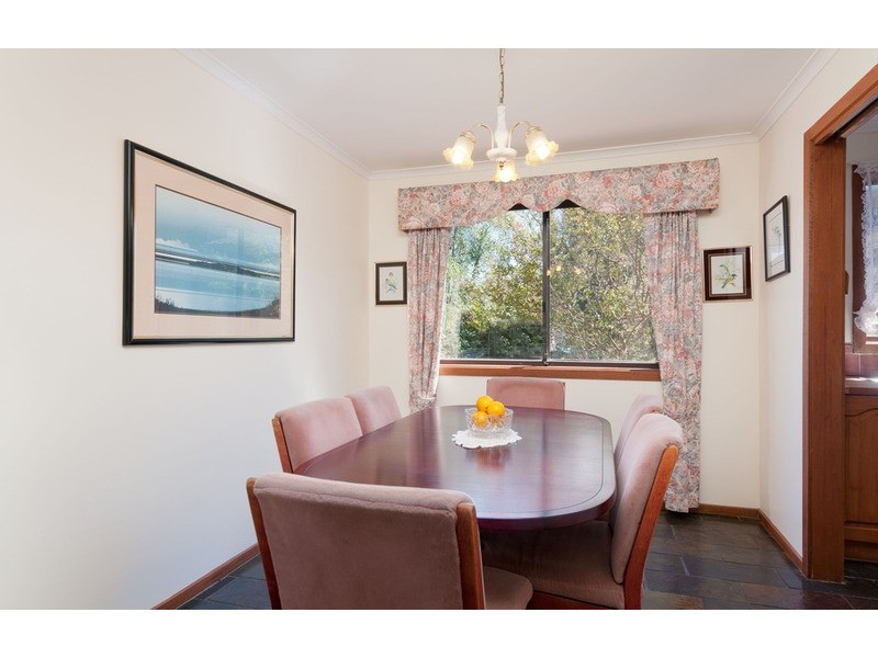 2 Drysdale Place, Mooroolbark VIC 3138
