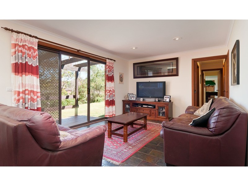 2 Drysdale Place, Mooroolbark VIC 3138