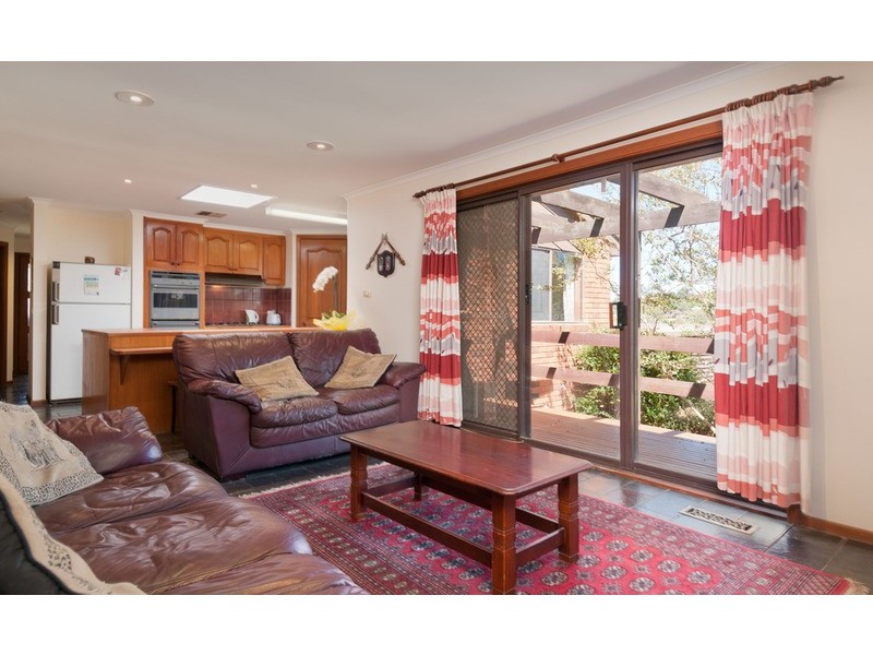 2 Drysdale Place, Mooroolbark VIC 3138