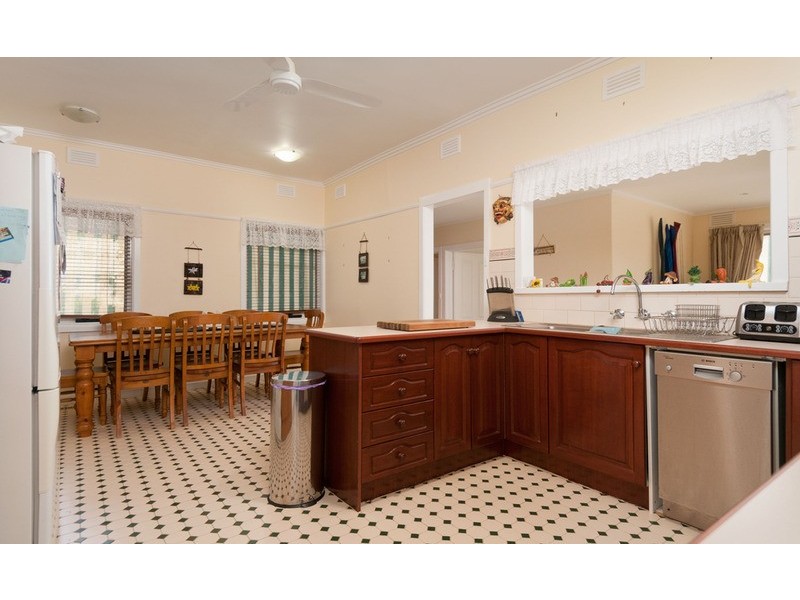 21 Alford Avenue, Mooroolbark VIC 3138