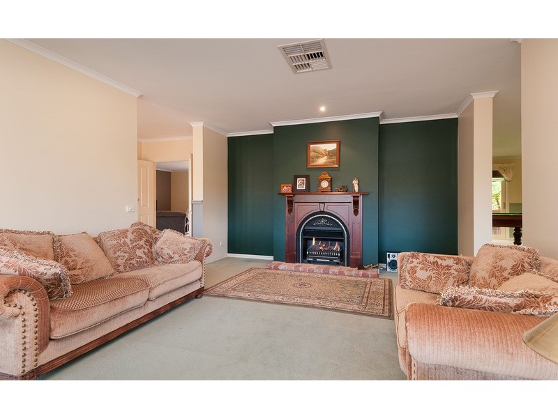 58 Lakeview Drive, Lilydale VIC 3140