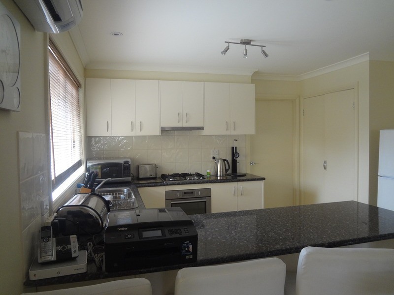 2/36 Blackburn Road, Mooroolbark VIC 3138