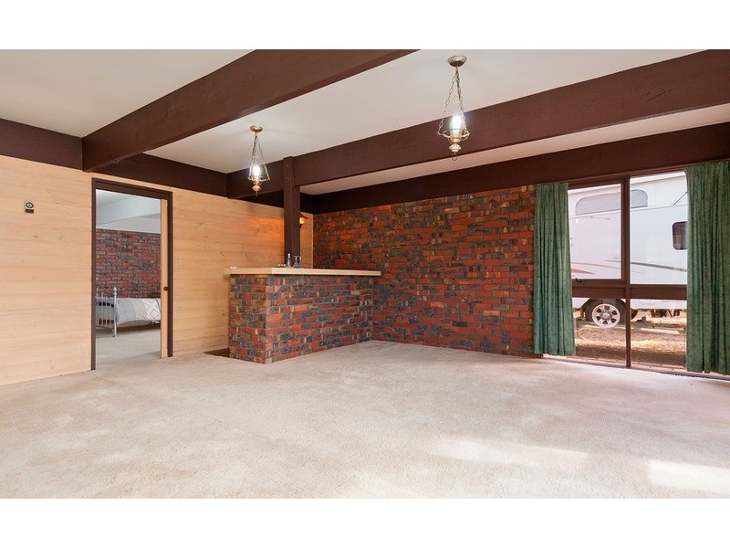 54 Bellara Drive, Mooroolbark VIC 3138