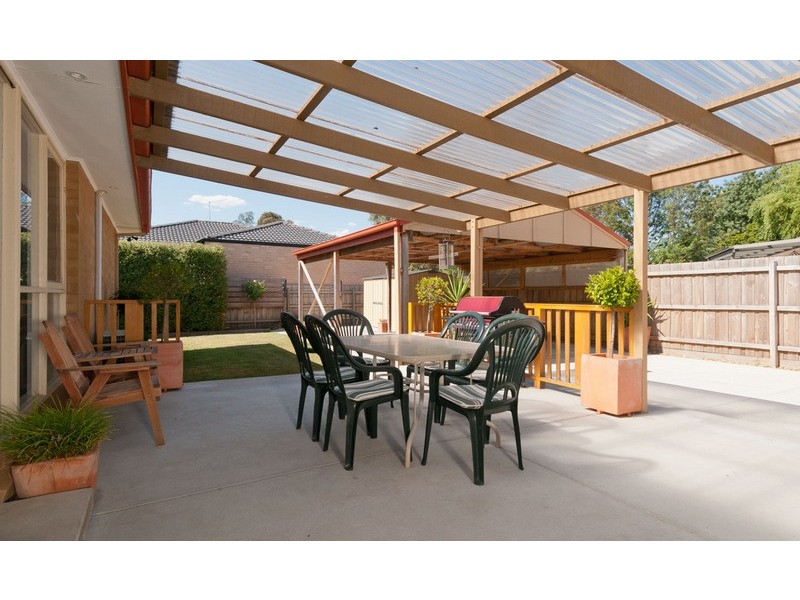 53 Cardigan Road, Mooroolbark VIC 3138