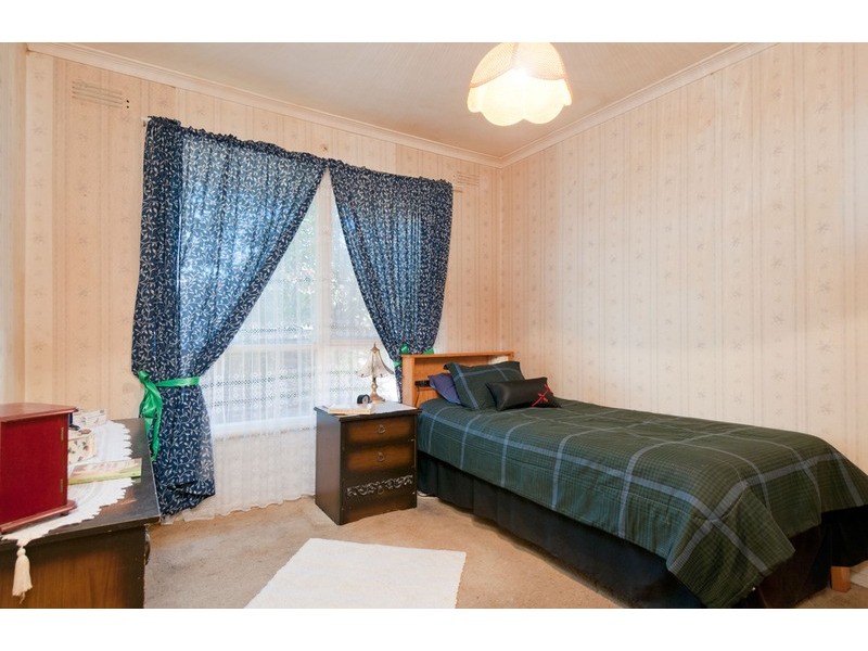 19 Through Road, Ringwood North VIC 3134