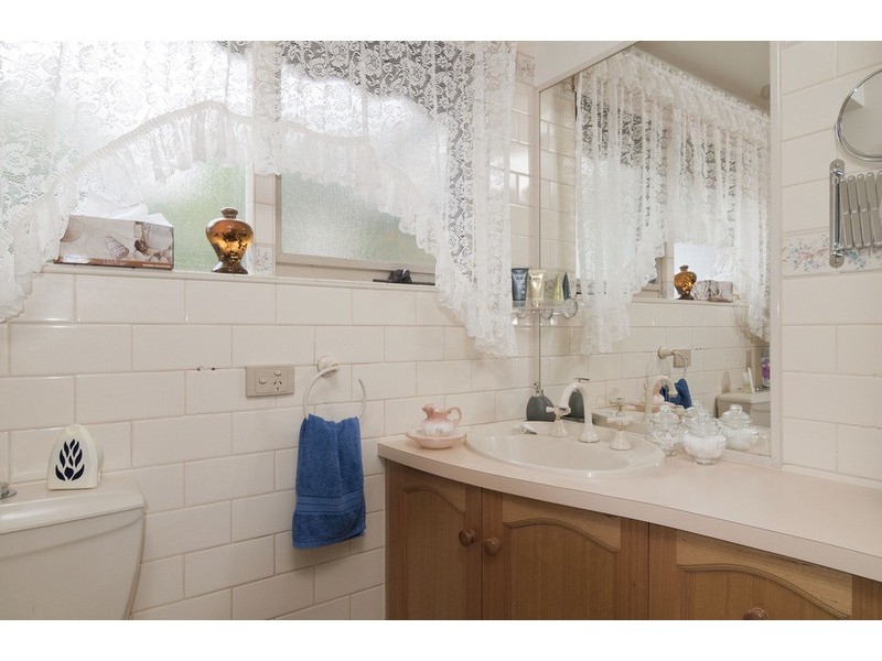 162 Nangathan Way, Croydon North VIC 3136