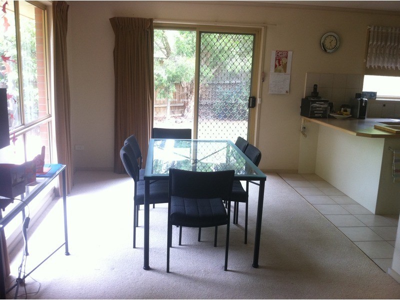 2/1 Rodleigh Street, Croydon VIC 3136