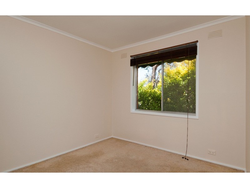 13 Saxon Drive, Mooroolbark VIC 3138