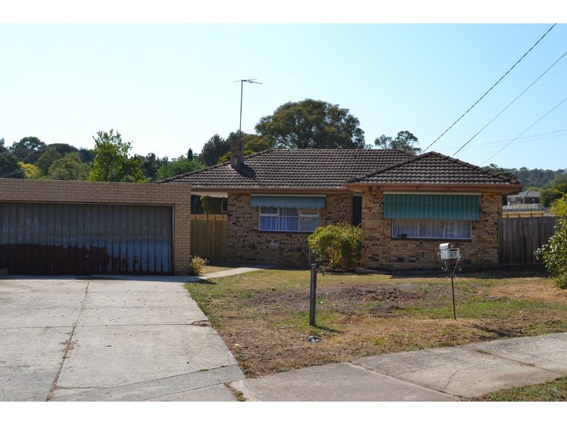 27 Gordon  Court, Mooroolbark VIC 3138