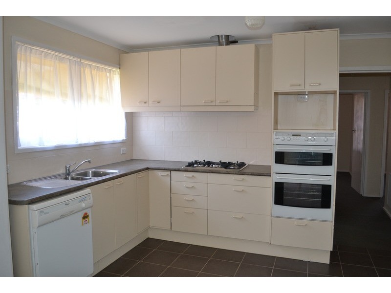 27 Gordon  Court, Mooroolbark VIC 3138