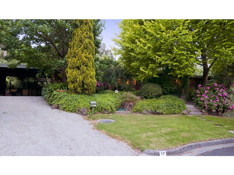 17 Willow Court, Kilsyth VIC 3137