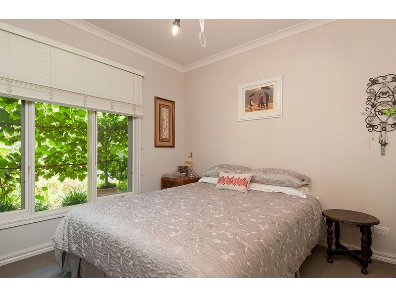 12 Dromsally Rise, Warranwood VIC 3134