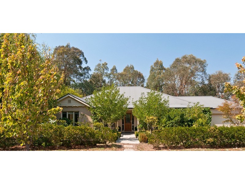 12 Dromsally Rise, Warranwood VIC 3134