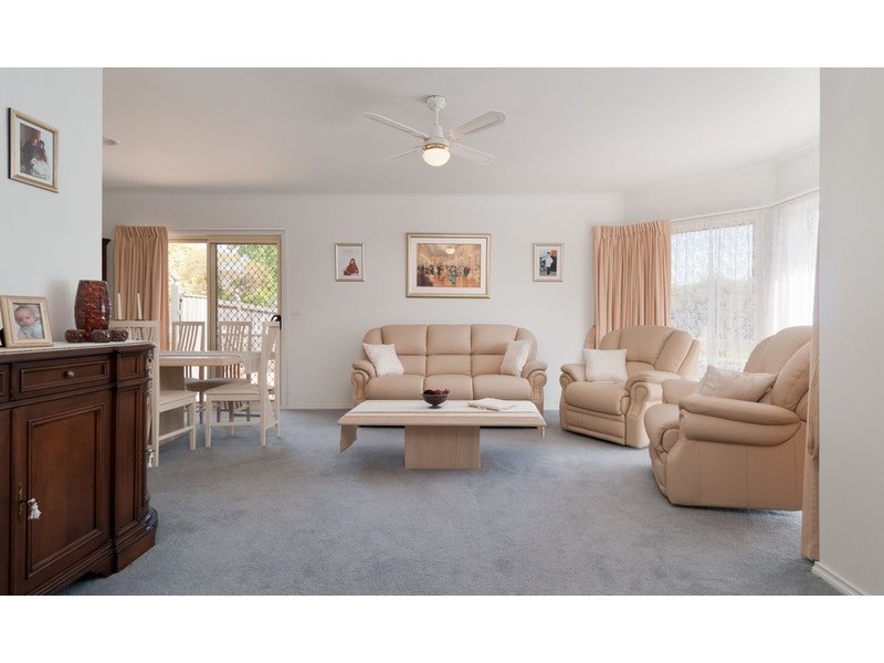 28 Angelica Crescent, Croydon Hills VIC 3136