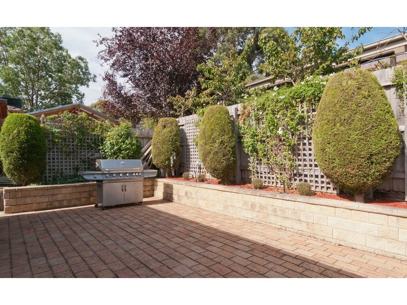 28 Angelica Crescent, Croydon Hills VIC 3136