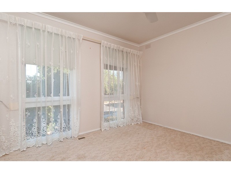 220 Manchester Road, Mooroolbark VIC 3138
