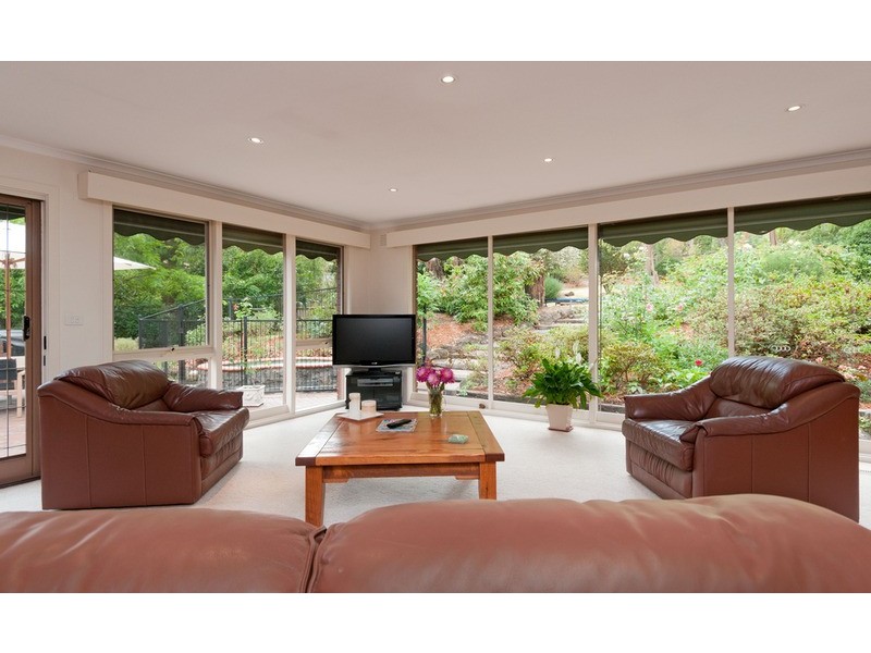 12 Karabeal Court, Montrose VIC 3765