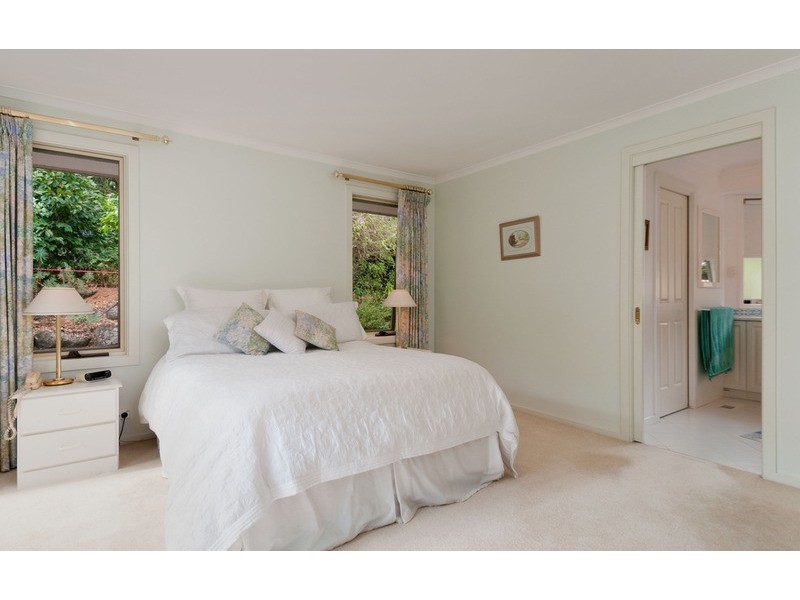 12 Karabeal Court, Montrose VIC 3765