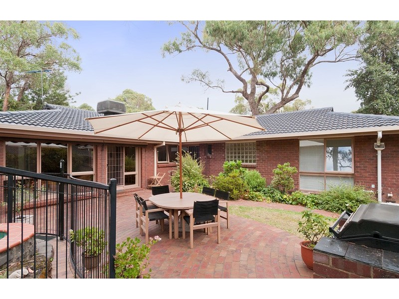 12 Karabeal Court, Montrose VIC 3765