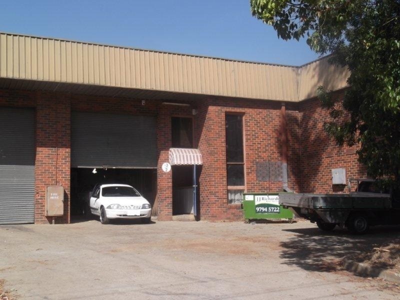 2/3 Sherwood Court, Wantirna South VIC 3152