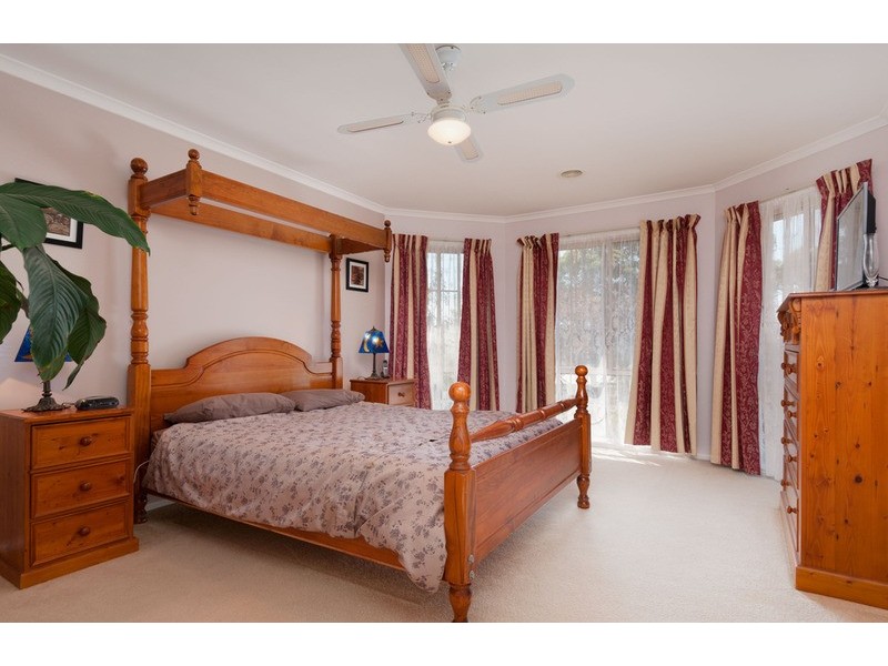 6 Allenby Road, Lilydale VIC 3140