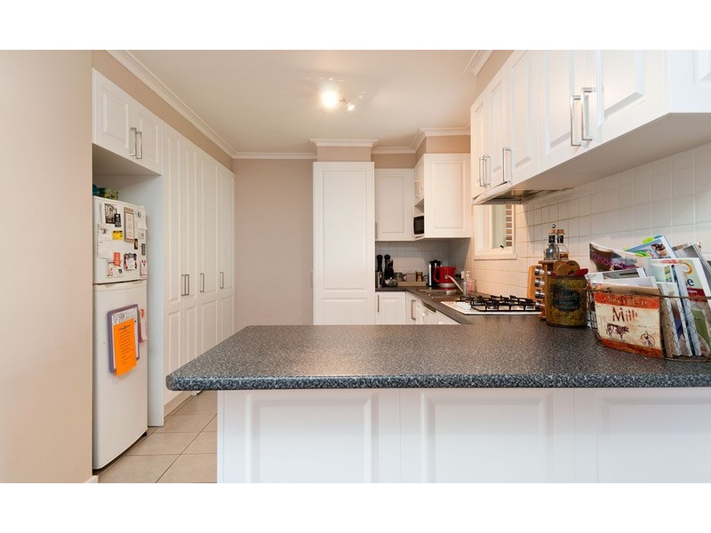 43 Longfellow Avenue, Mooroolbark VIC 3138