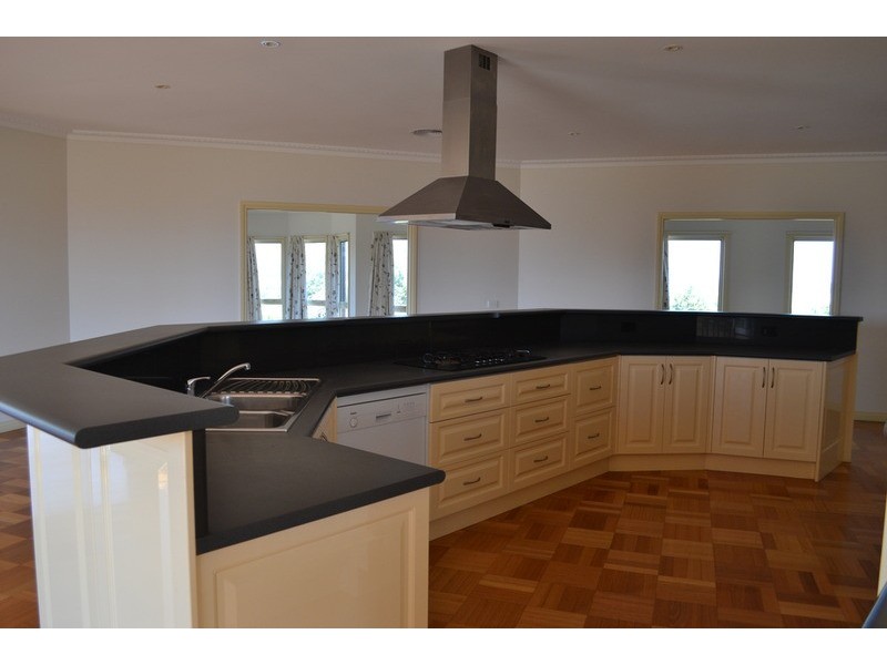 300 Edward Road, Chirnside Park VIC 3116