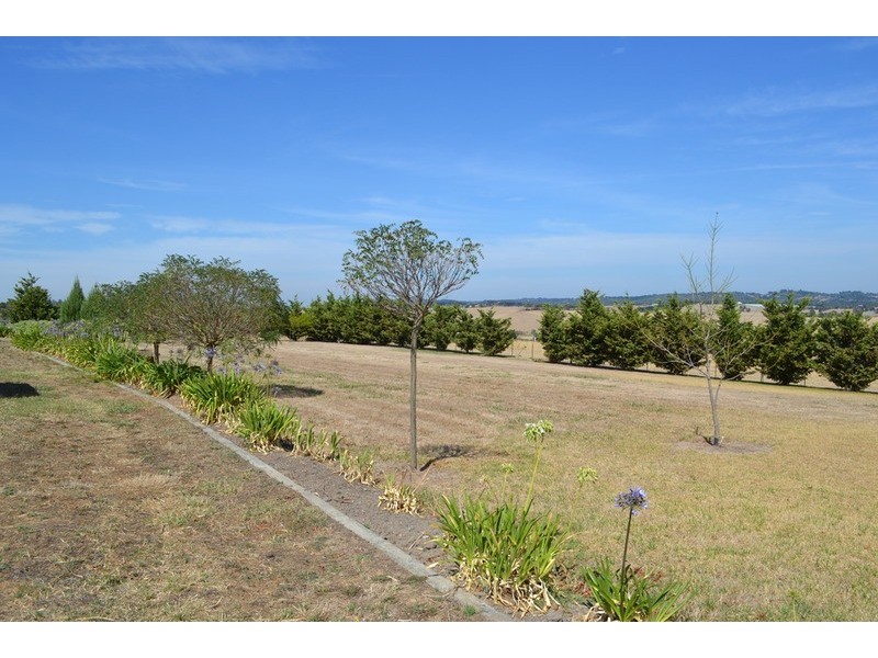 300 Edward Road, Chirnside Park VIC 3116