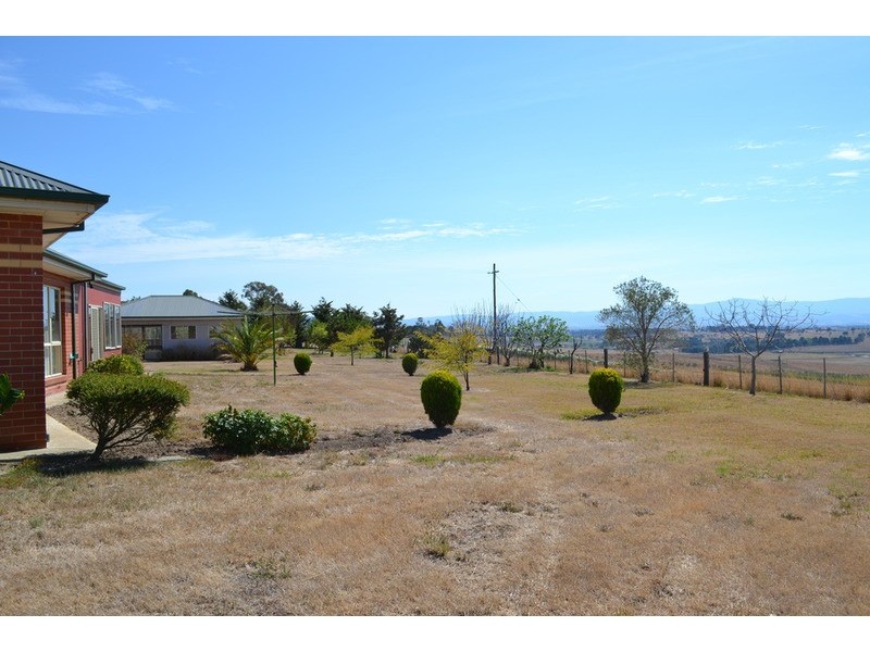 300 Edward Road, Chirnside Park VIC 3116