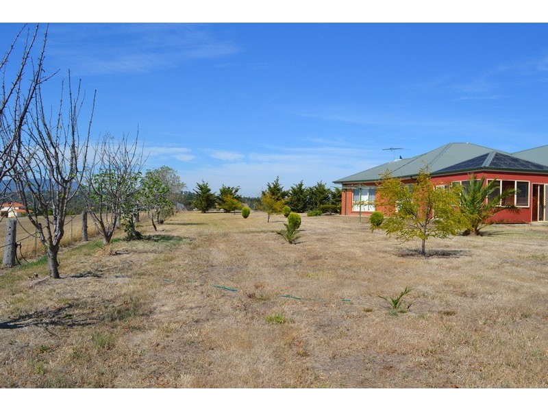 300 Edward Road, Chirnside Park VIC 3116