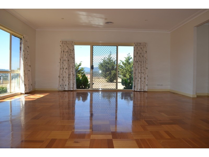 300 Edward Road, Chirnside Park VIC 3116