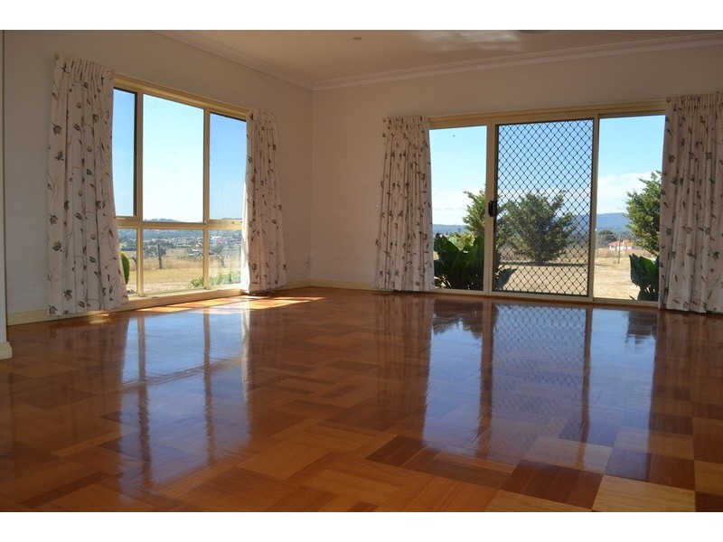 300 Edward Road, Chirnside Park VIC 3116