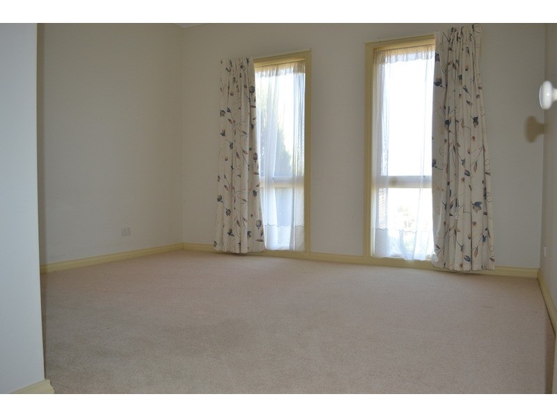 300 Edward Road, Chirnside Park VIC 3116