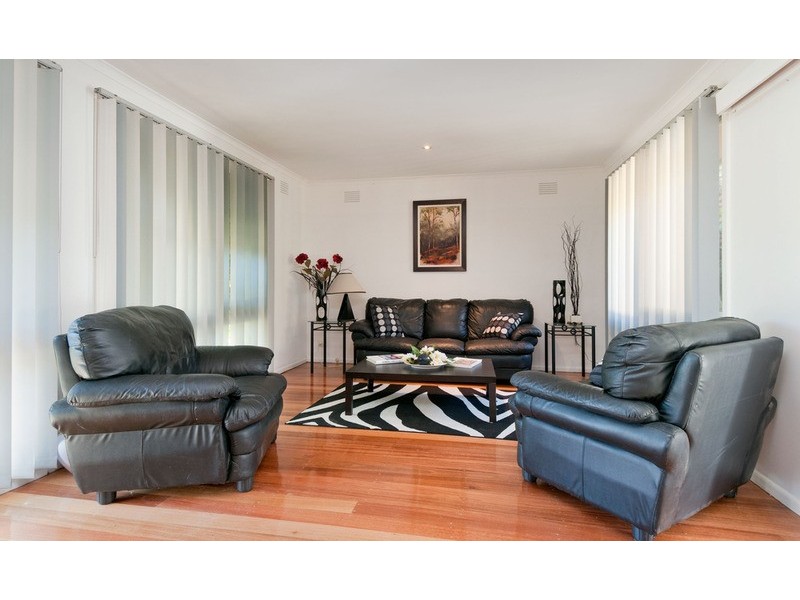 30 Sweetland Road, Mooroolbark VIC 3138