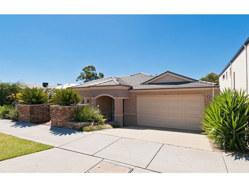 29 Tudor Drive, Mooroolbark VIC 3138