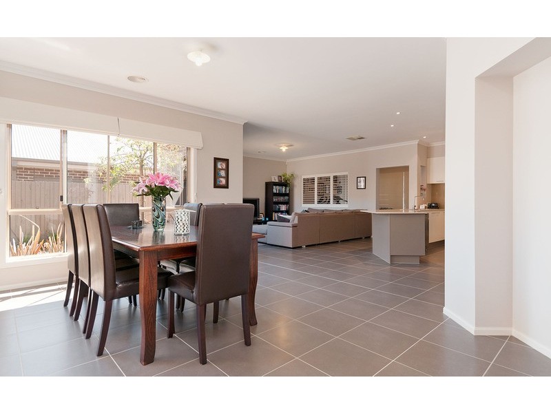 29 Tudor Drive, Mooroolbark VIC 3138
