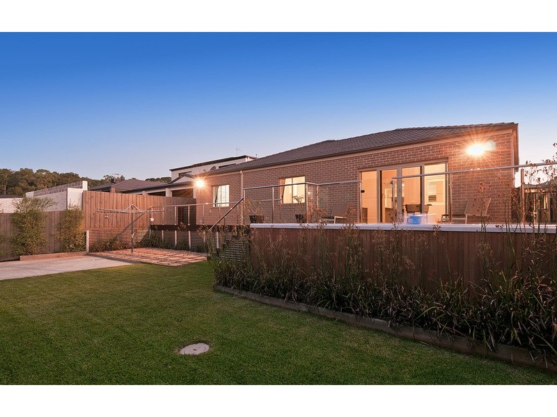 29 Tudor Drive, Mooroolbark VIC 3138