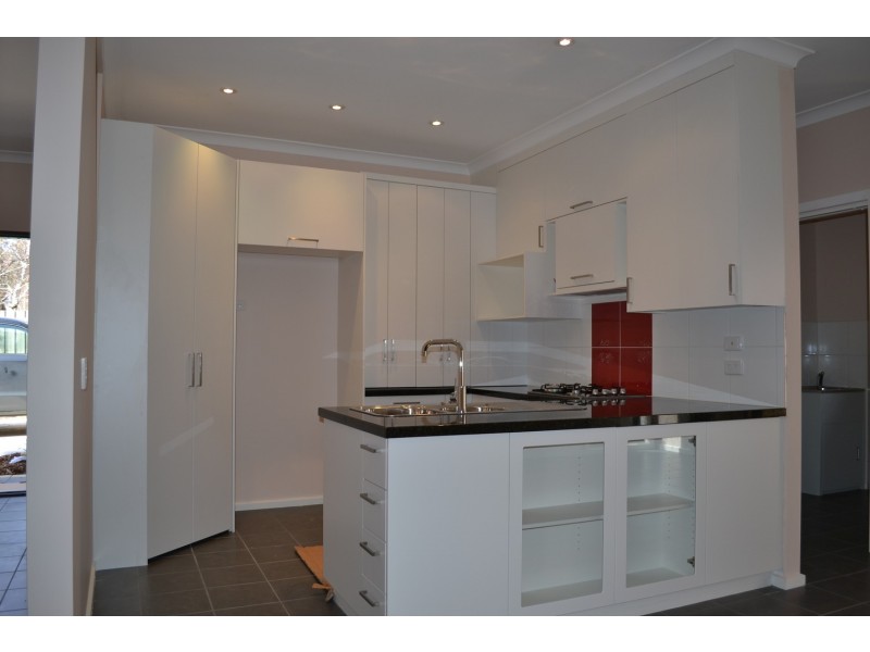 4/15 Ross Road, Croydon VIC 3136