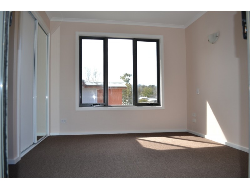 4/15 Ross Road, Croydon VIC 3136