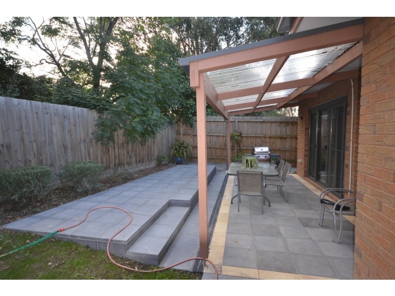 4/15 Ross Road, Croydon VIC 3136