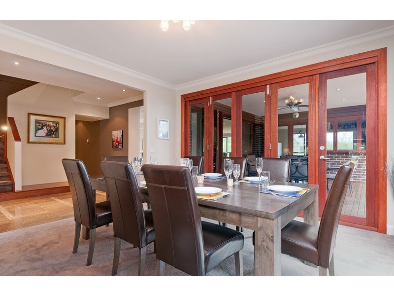 8 Valley Park Drive, Mooroolbark VIC 3138