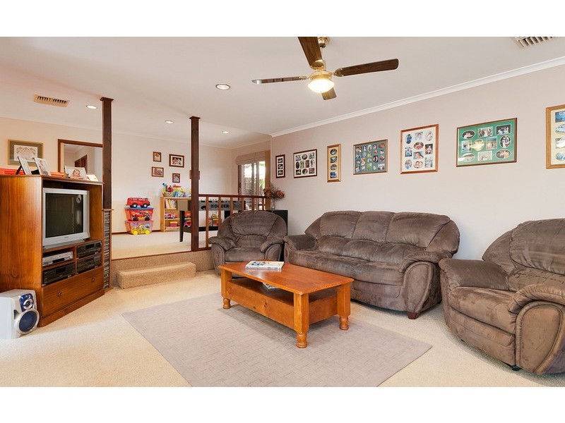 22 Highview Drive, Mooroolbark VIC 3138