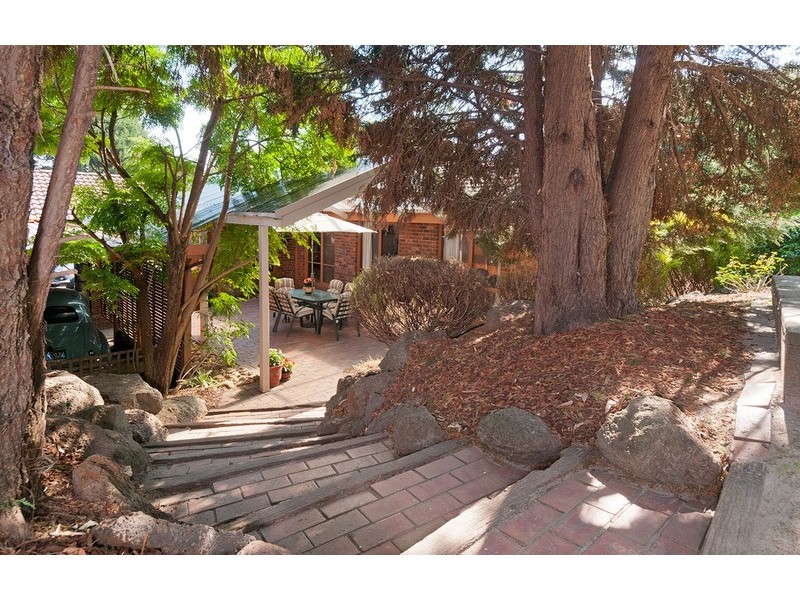 22 Highview Drive, Mooroolbark VIC 3138